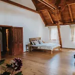 Chlalupa Libna - Adrspach Apartment