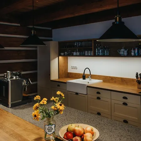 Chlalupa Libna - Adrspach アパート